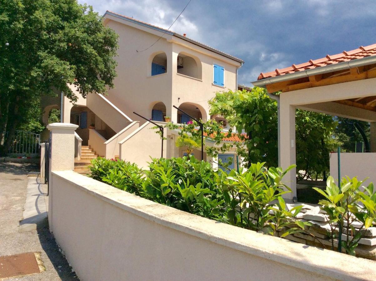 Apartment Tin Pinezići Buitenkant foto