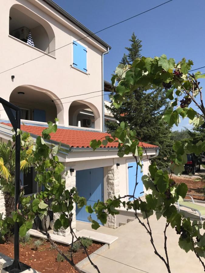 Apartment Tin Pinezići Buitenkant foto