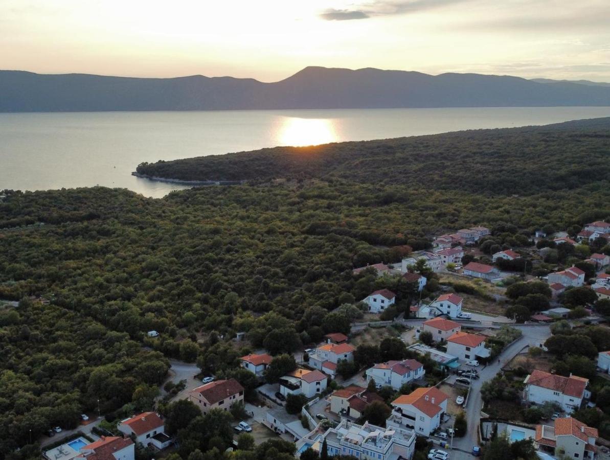Apartment Tin Pinezići Buitenkant foto